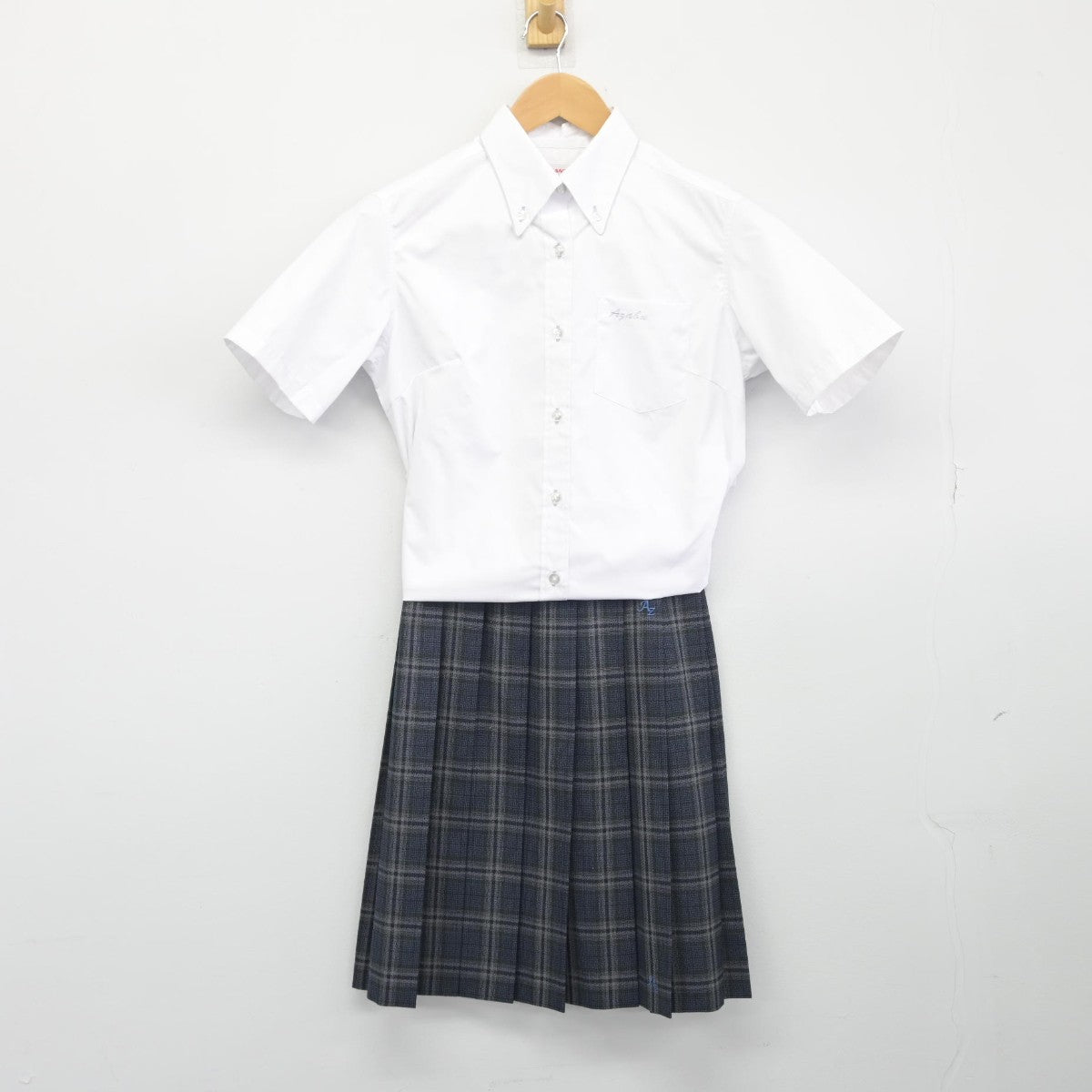 【中古】神奈川県 麻布大学附属高等学校 女子制服 3点（シャツ・スカート）sf033866