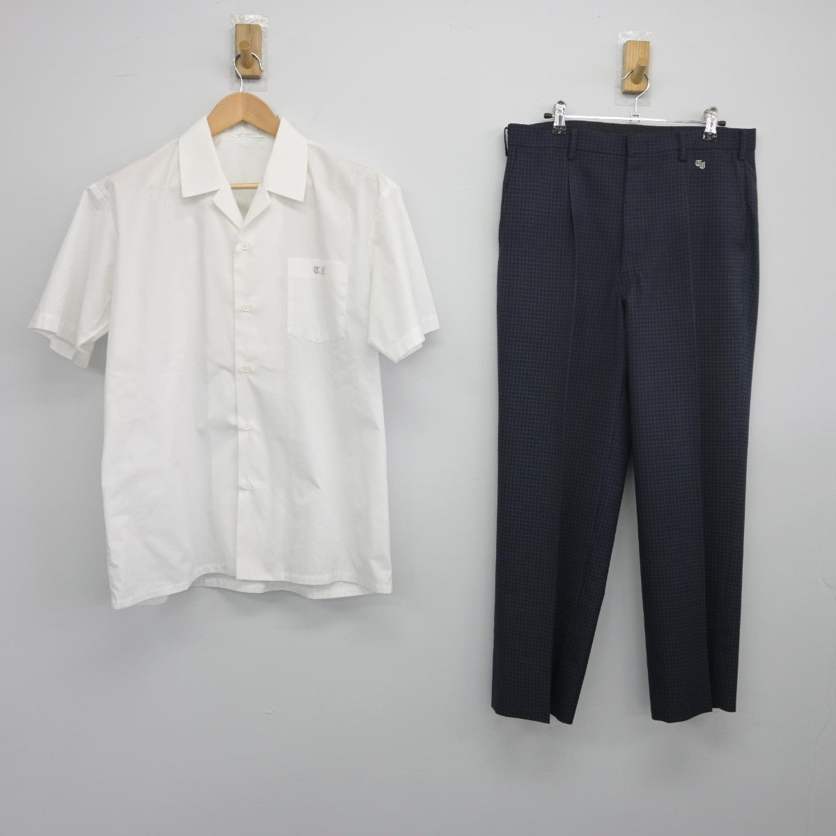 【中古】岐阜県 東濃実業高等学校 男子制服 3点（シャツ・ズボン）sf033881