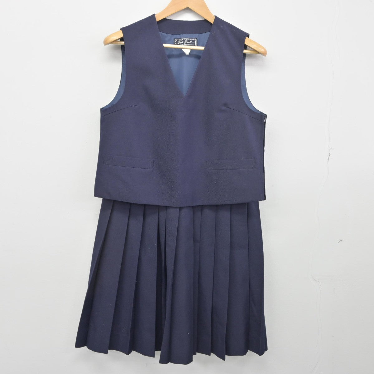 【中古】埼玉県 城南中学校 女子制服 3点（ブレザー・ベスト・スカート）sf033898