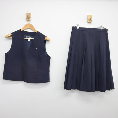 【中古】埼玉県 城南中学校 女子制服 2点（ニット・スカート）sf033899