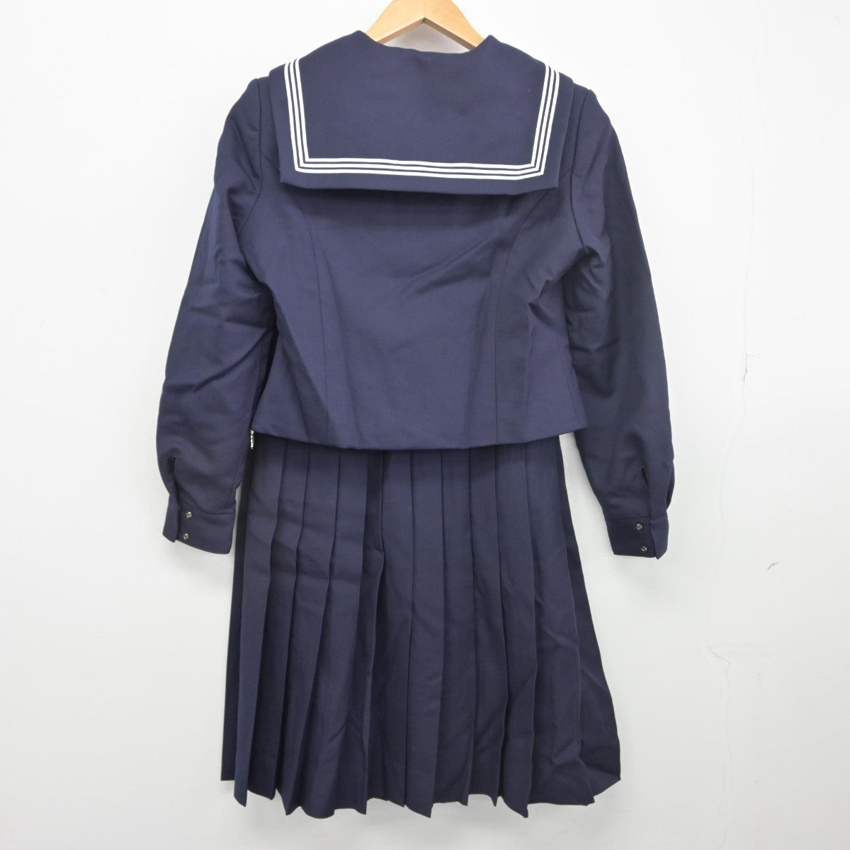 【中古】北海道 札幌北高等学校 女子制服 3点（セーラー服・スカート）sf033906