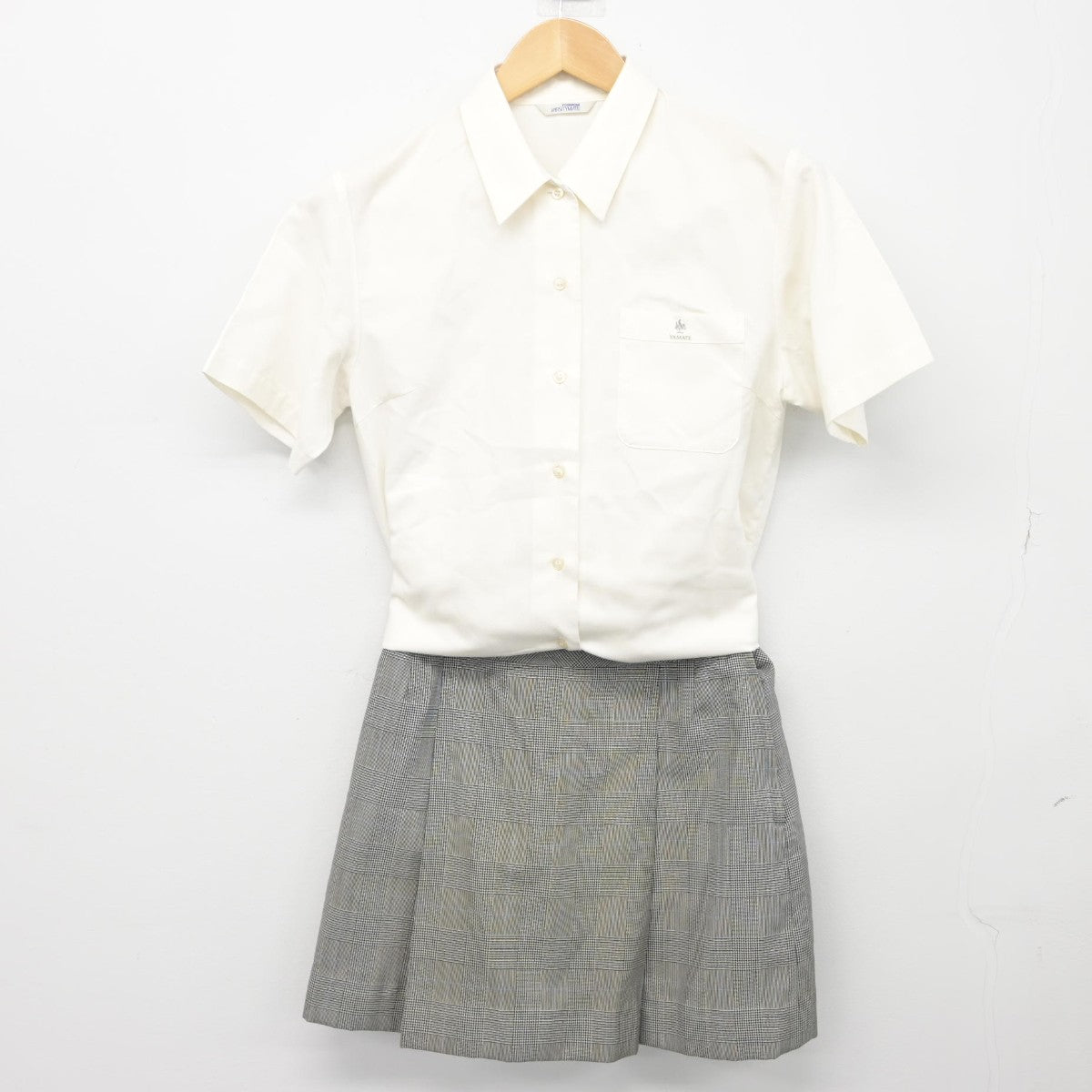 【中古】神奈川県 山手学院高等学校 女子制服 2点（シャツ・スカート）sf033946