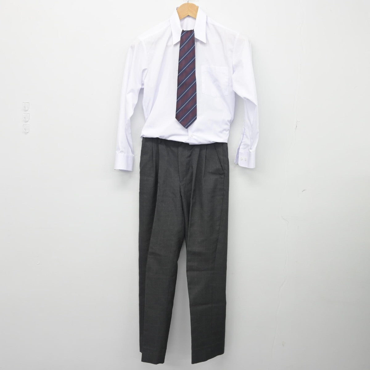 【中古】鳥取県 湯梨浜学園高等学校 男子制服 5点（ブレザー・シャツ・ズボン）sf033951