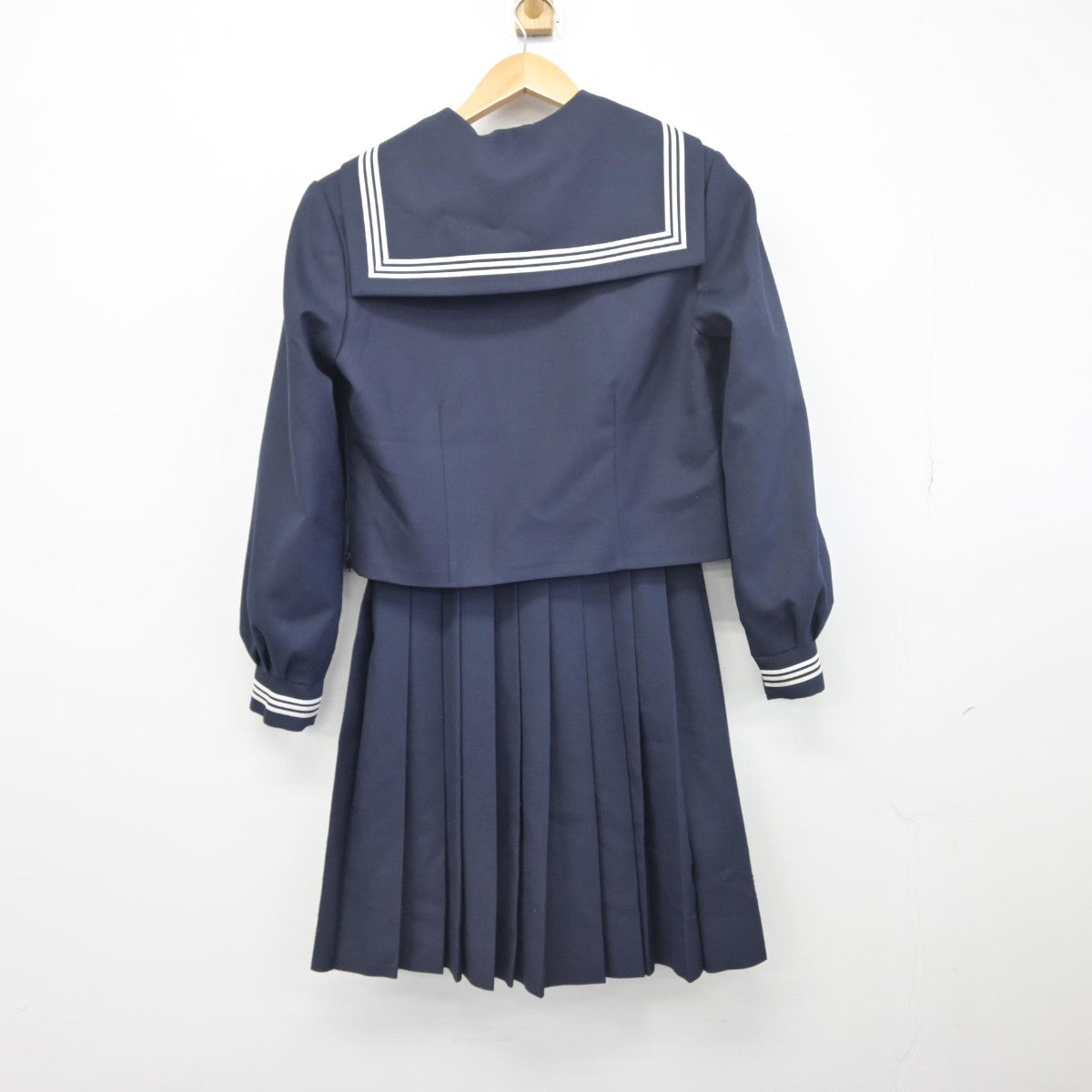 【中古】埼玉県 大宮西中学校 女子制服 3点（セーラー服・スカート）sf033972