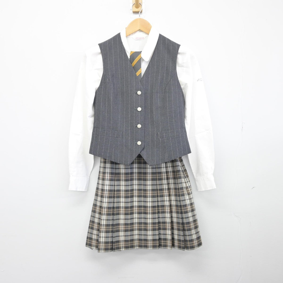 【中古】東京都 錦城高等学校 女子制服 4点（ベスト・シャツ・スカート）sf033988