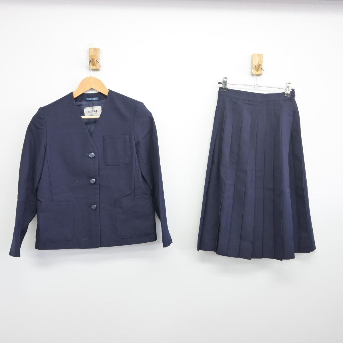 【中古】千葉県 習志野市立第二中学校 女子制服 3点（ブレザー・スカート）sf034010