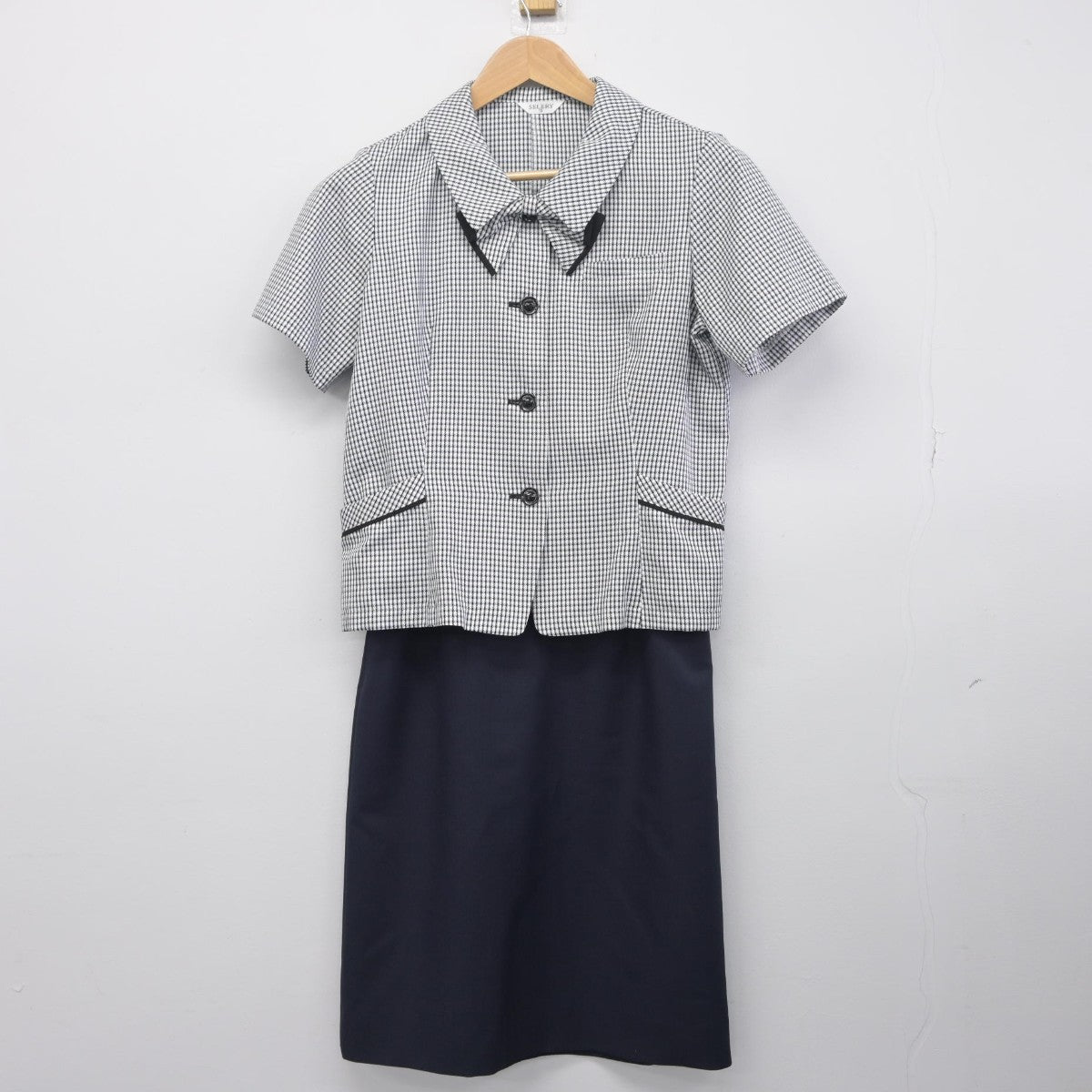 【中古】 事務服 女子制服 3点（シャツ・スカート）sf034043