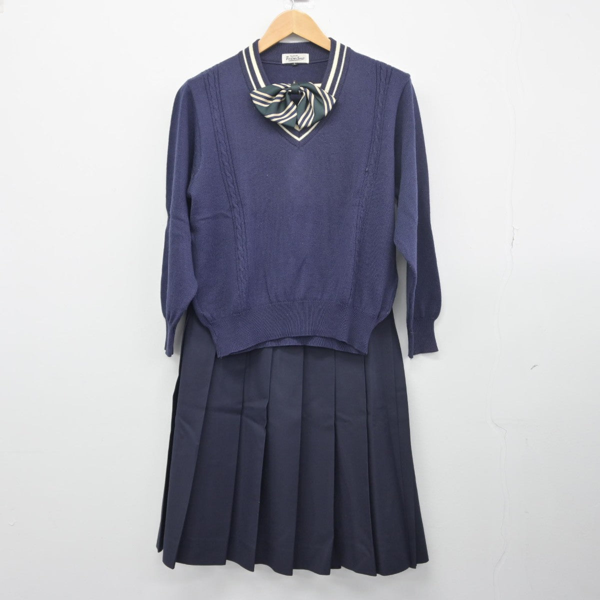 【中古】青森県 青森商業高等学校 女子制服 6点（ブレザー・ベスト・ニット・スカート）sf034057