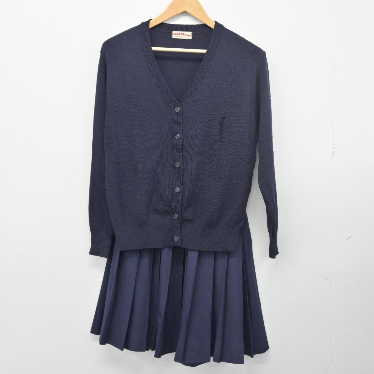 【中古】奈良県 斑鳩中学校 女子制服 3点（セーラー服・ニット・スカート）sf034069