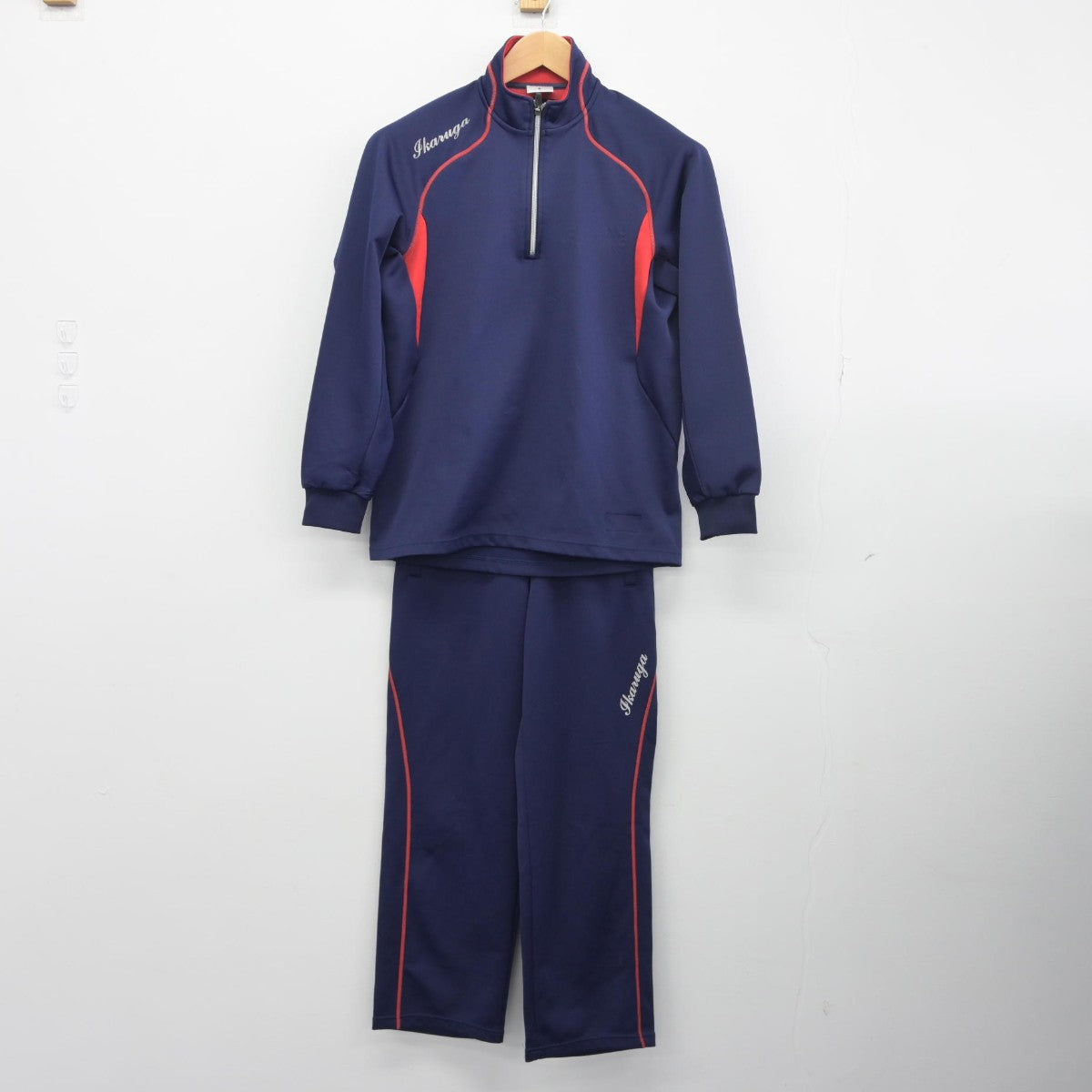 【中古】奈良県 斑鳩中学校 女子制服 3点（ジャージ 上・体操服 上・ジャージ 下）sf034072