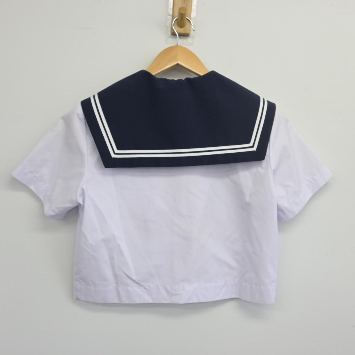 【中古】愛知県 名古屋市立桜丘中学校 女子制服 3点（セーラー服・スカート）sf034139