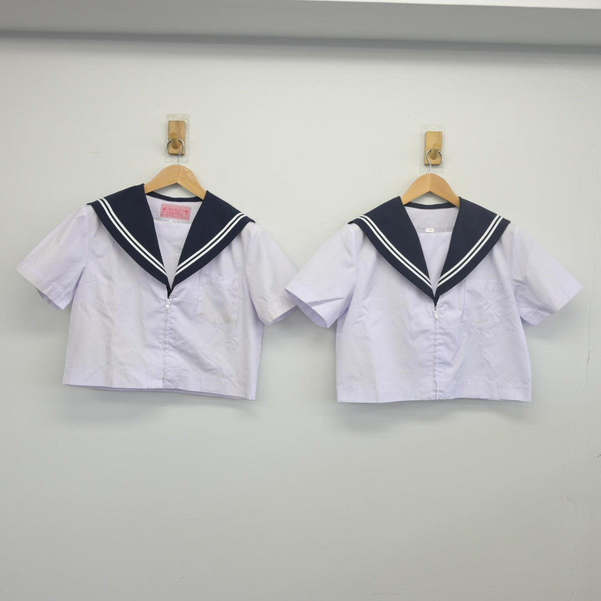 【中古】愛知県 名古屋市立桜丘中学校 女子制服 2点（セーラー服）sf034140