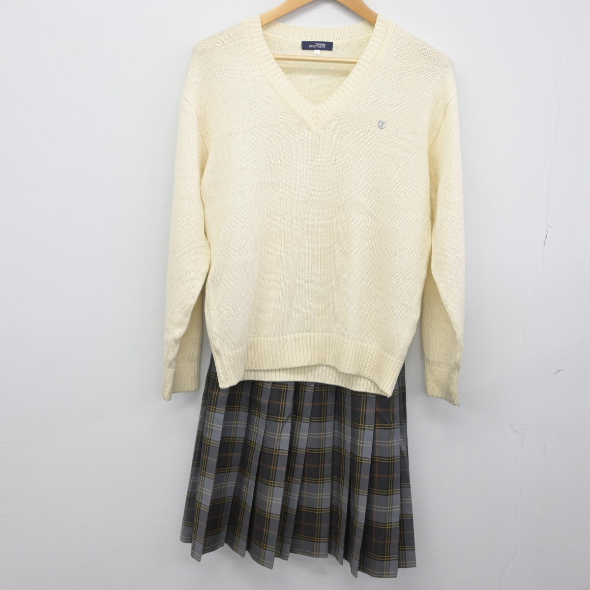 【中古】東京都 帝京大学高等学校 女子制服 5点（ブレザー・ニット・スカート）sf034168