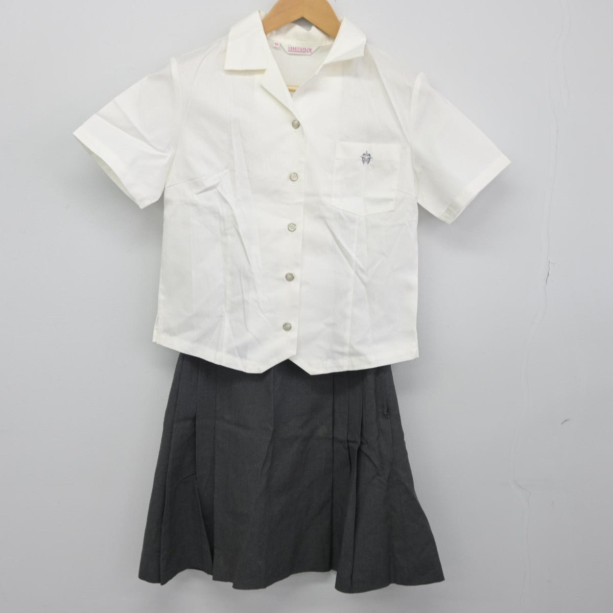 【中古】東京都 晃華学園高等学校 女子制服 2点（シャツ・スカート）sf034189