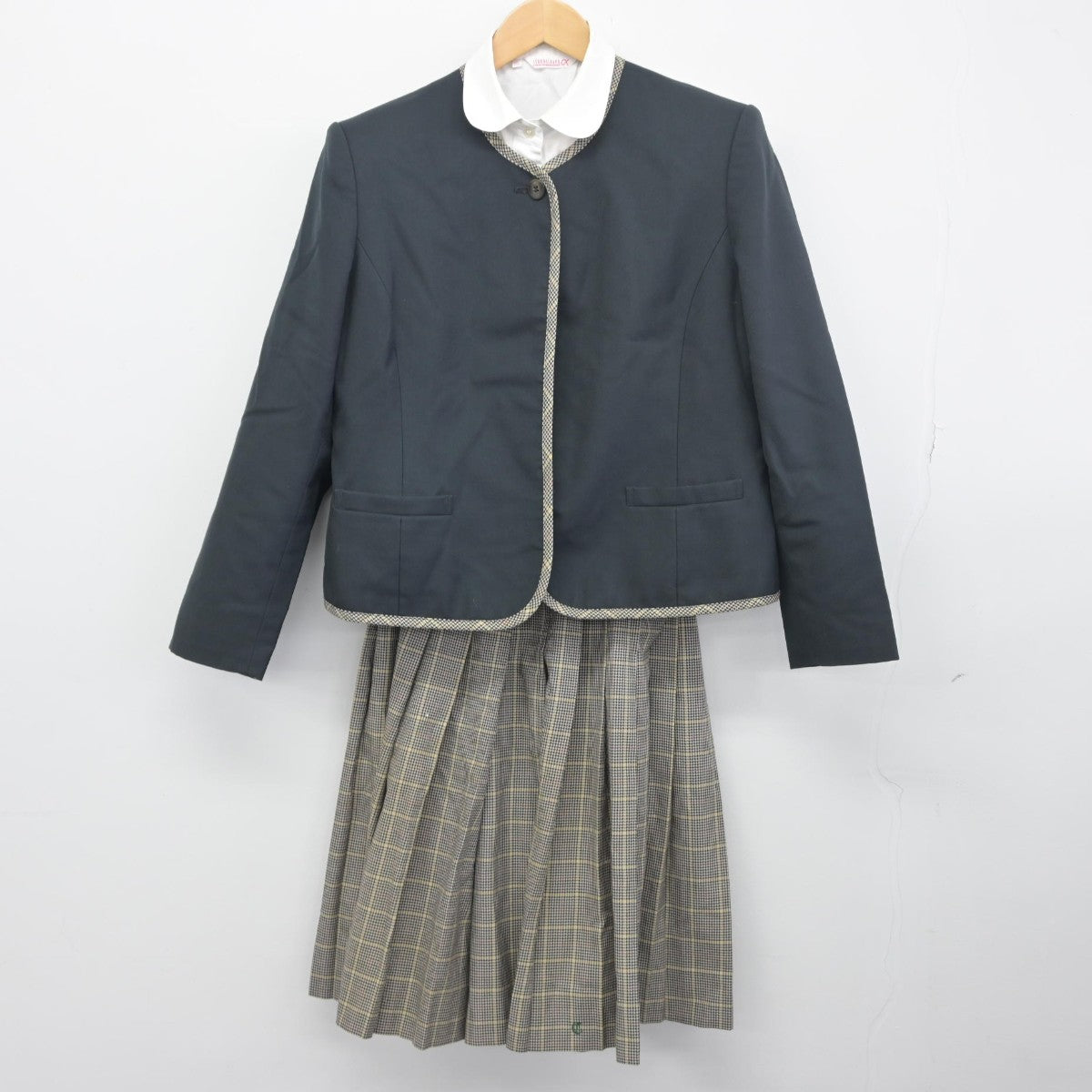 【中古】新潟県 中越高等学校 女子制服 3点（ブレザー・シャツ・スカート）sf034192