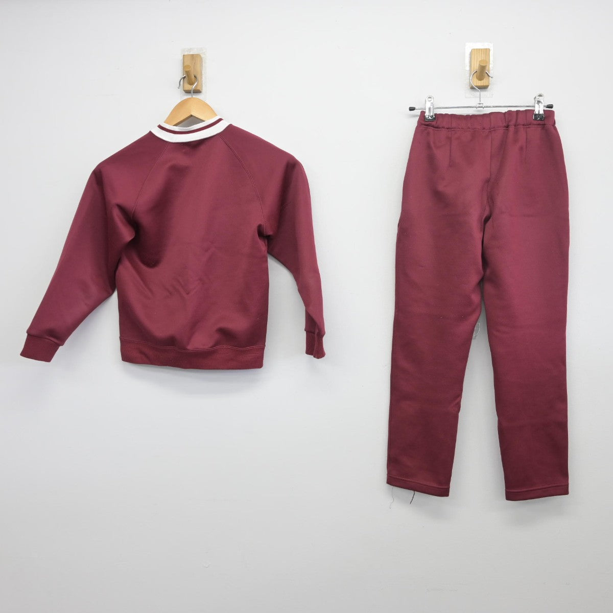 【中古】新潟県 新潟大学附属長岡小学校 女子制服 2点（ジャージ 上・ジャージ 下）sf034203