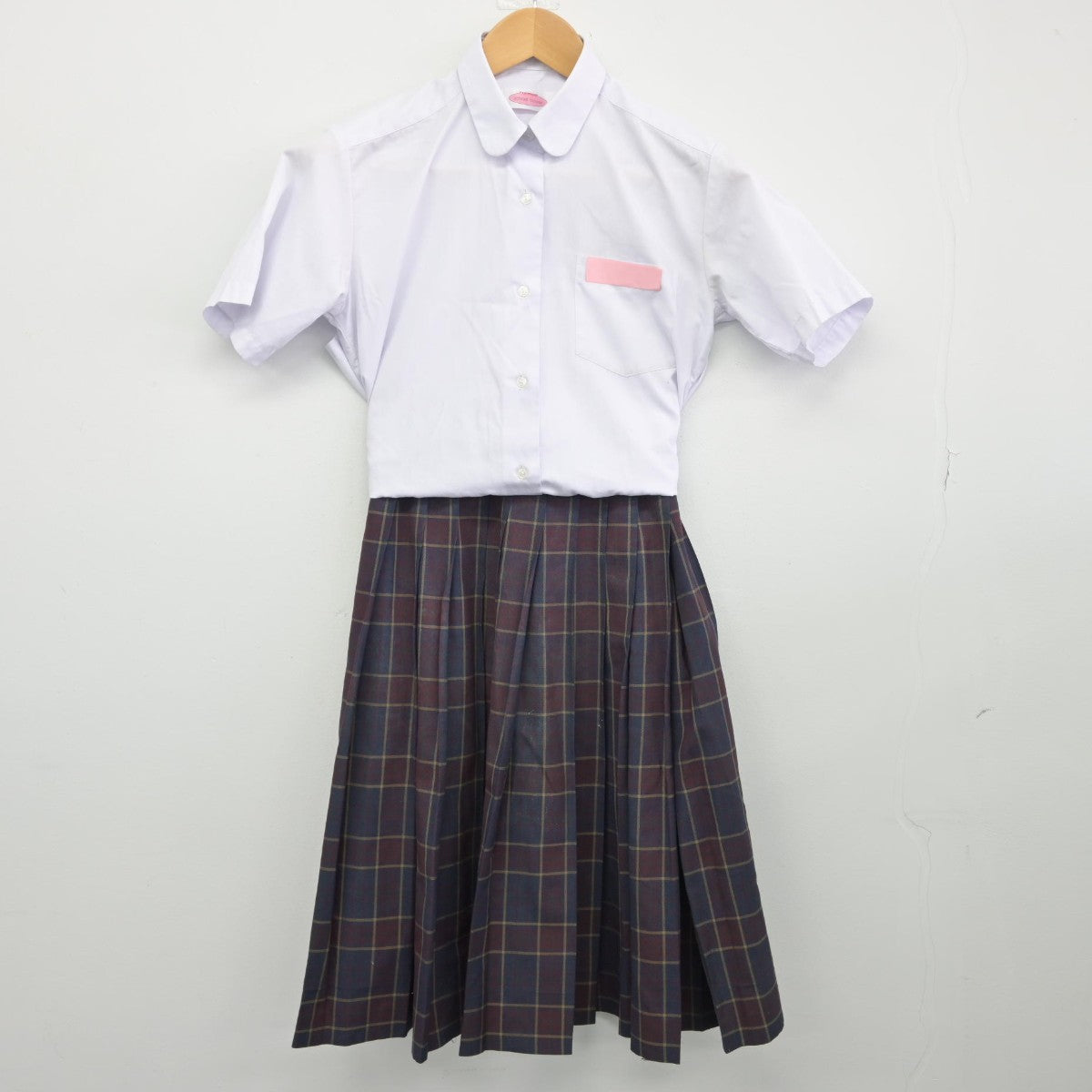 【中古】福岡県 春日市立春日中学校 女子制服 3点（シャツ・スカート）sf034254