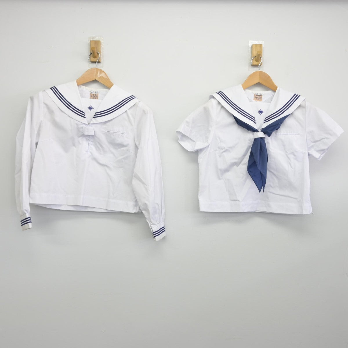 【中古】岩手県 仙北中学校 女子制服 3点（セーラー服・セーラー服）sf034315