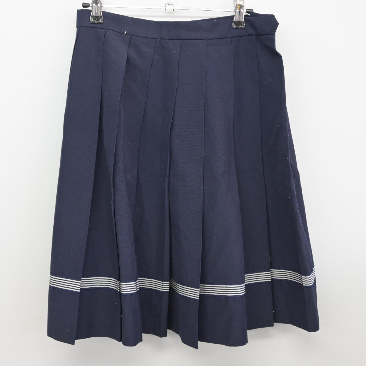 【中古】 学校名不明 女子制服 2点（スカート・スカート）sf034411