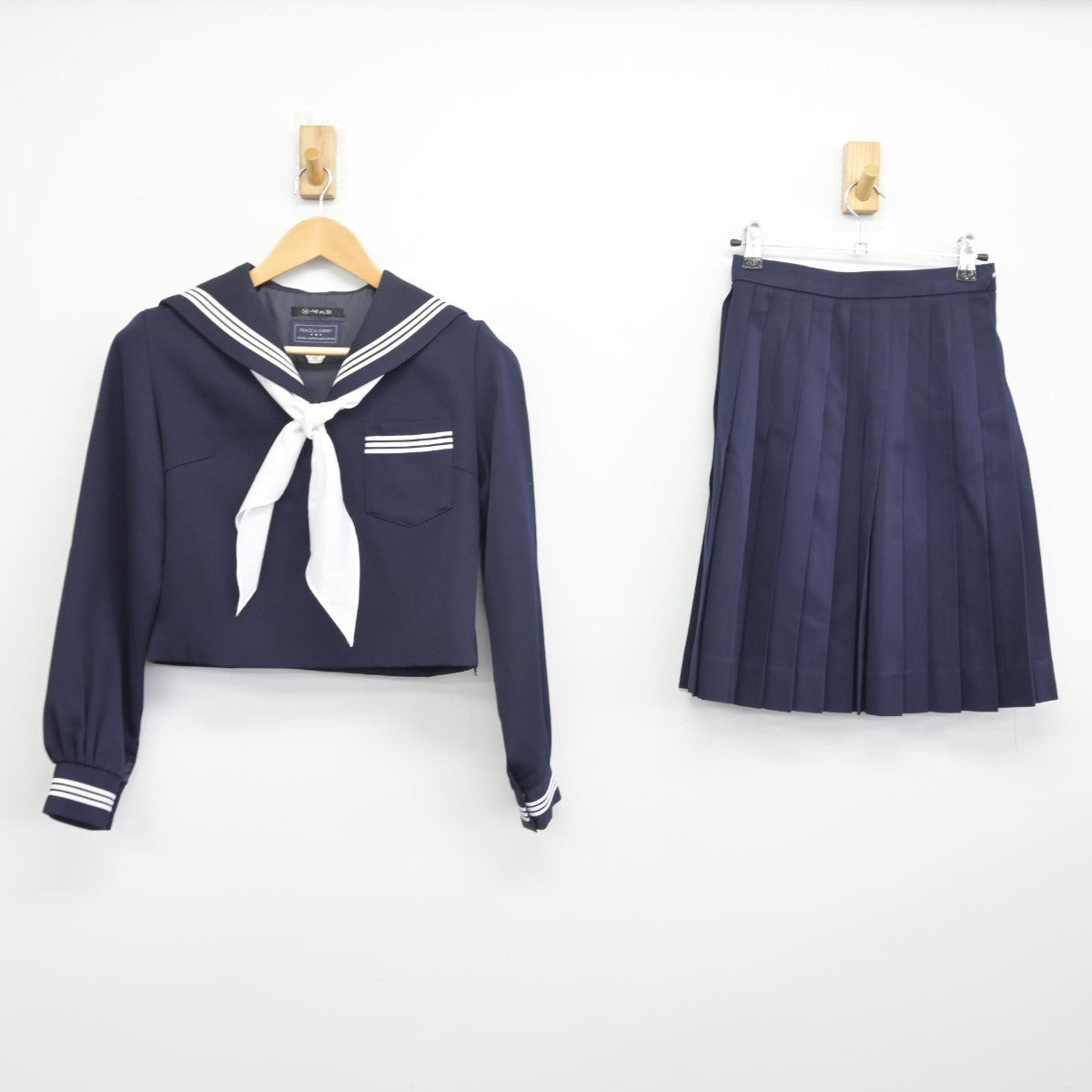 【中古】高知県 中村高等学校 女子制服 2点（セーラー服・スカート）sf034421