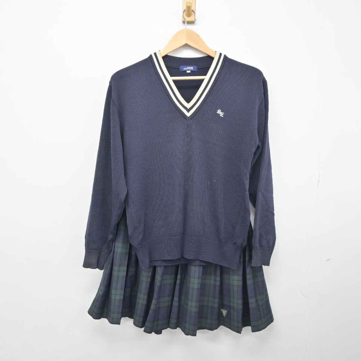 【中古】埼玉県 草加東高等学校 女子制服 4点（ブレザー・ニット・スカート）sf034462