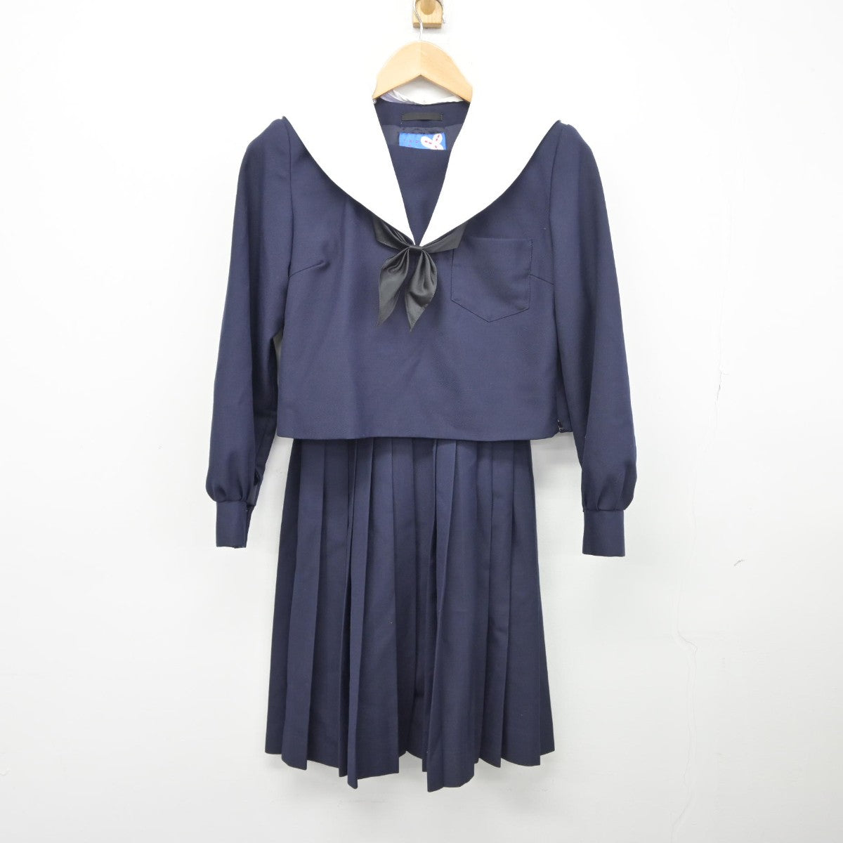 【中古】岐阜県 穂積中学校 女子制服 3点（セーラー服・スカート）sf034467