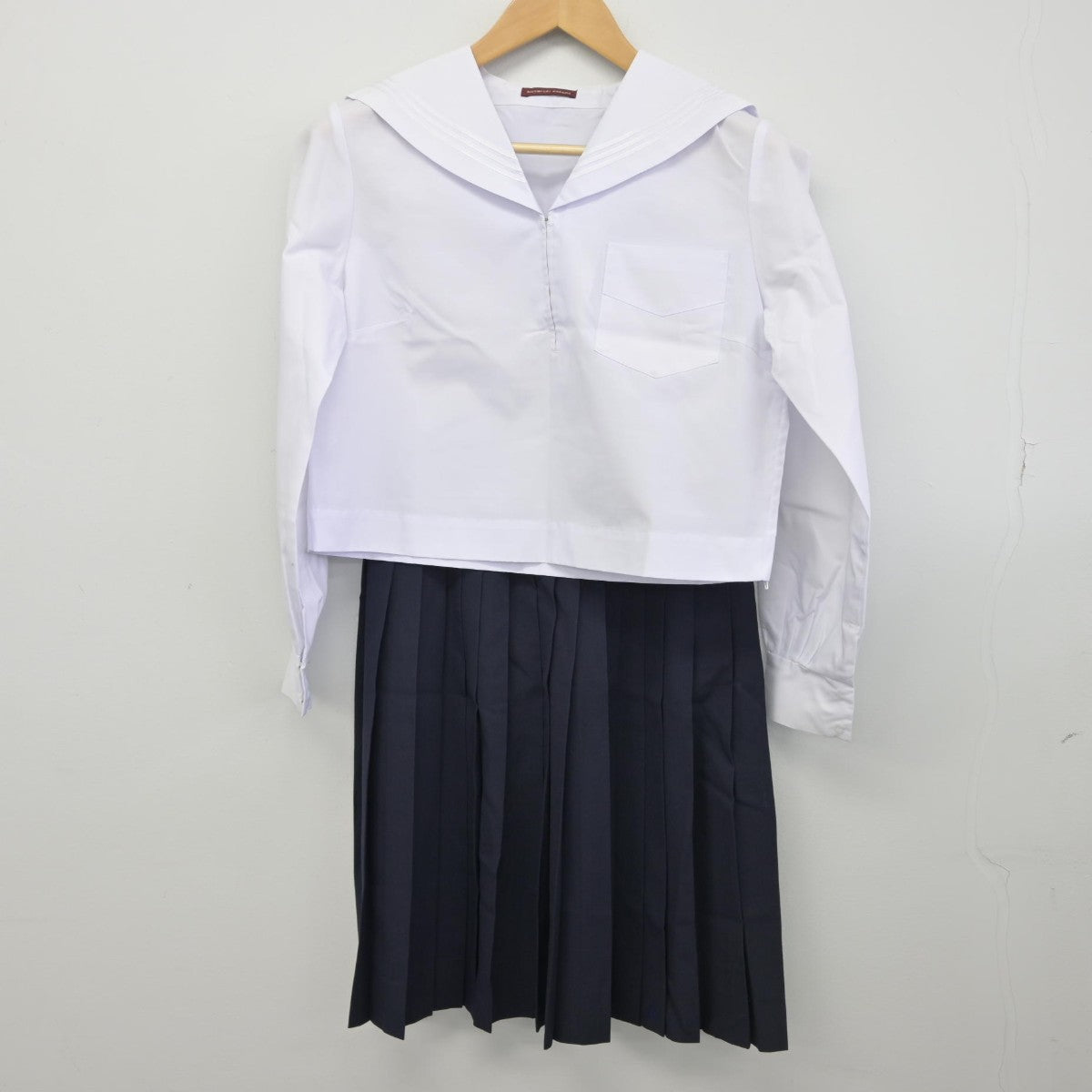 【中古】徳島県 池田高等学校 女子制服 2点（シャツ・スカート）sf034513