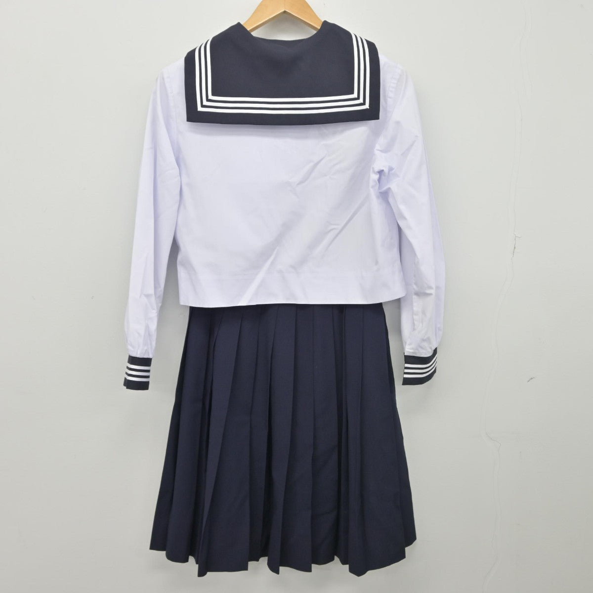 【中古】広島県 広島皆実高等学校 女子制服 3点（セーラー服・スカート）sf034533