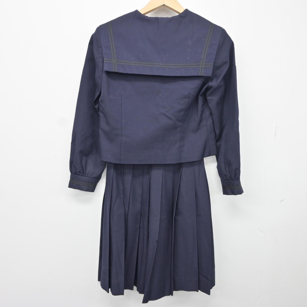 【中古】福島県 郡山商業高等学校 女子制服 2点（セーラー服・スカート）sf034544