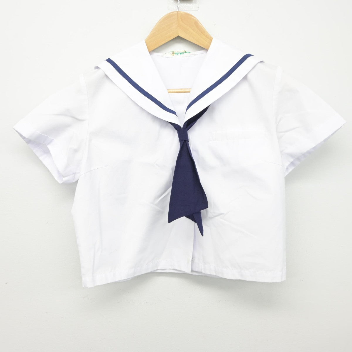 【中古】埼玉県 草加中学校 女子制服 2点（セーラー服）sf034553