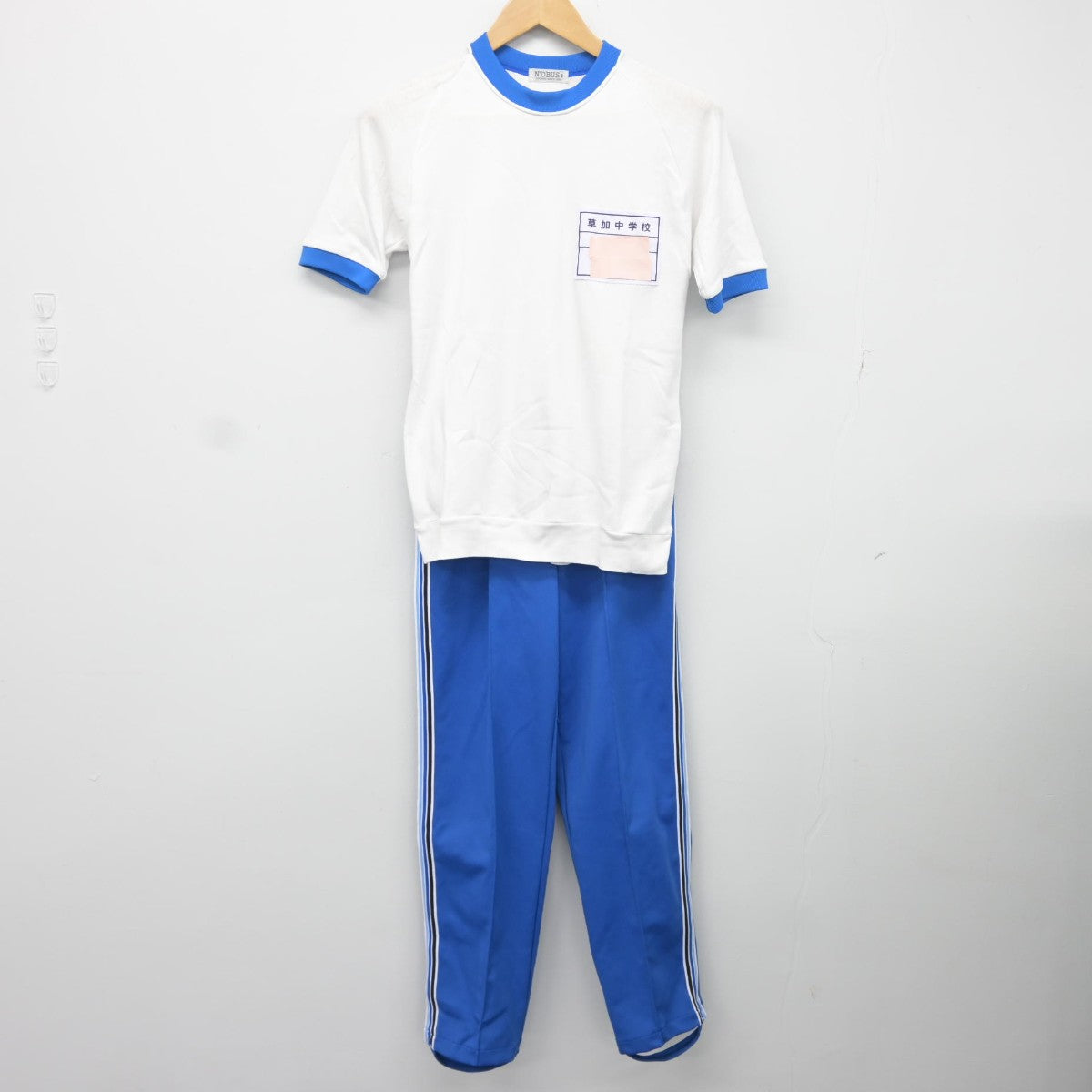 【中古】埼玉県 草加中学校 女子制服 3点（ジャージ 上・体操服 上・ジャージ 下）sf034555