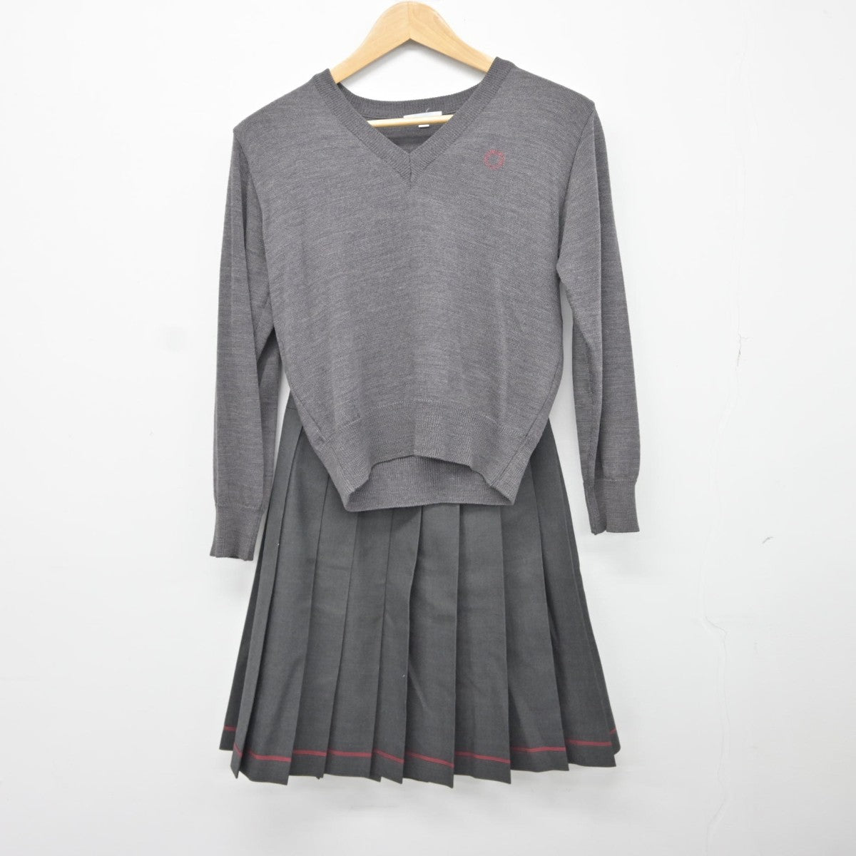 【中古】東京都 桜美林高等学校 女子制服 4点（ブレザー・ニット・スカート）sf034609