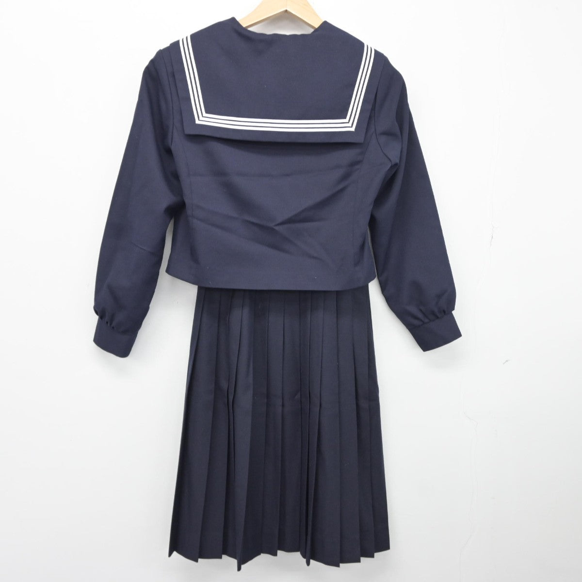 【中古】愛知県 一宮市立丹陽中学校 女子制服 3点（セーラー服・スカート）sf034621