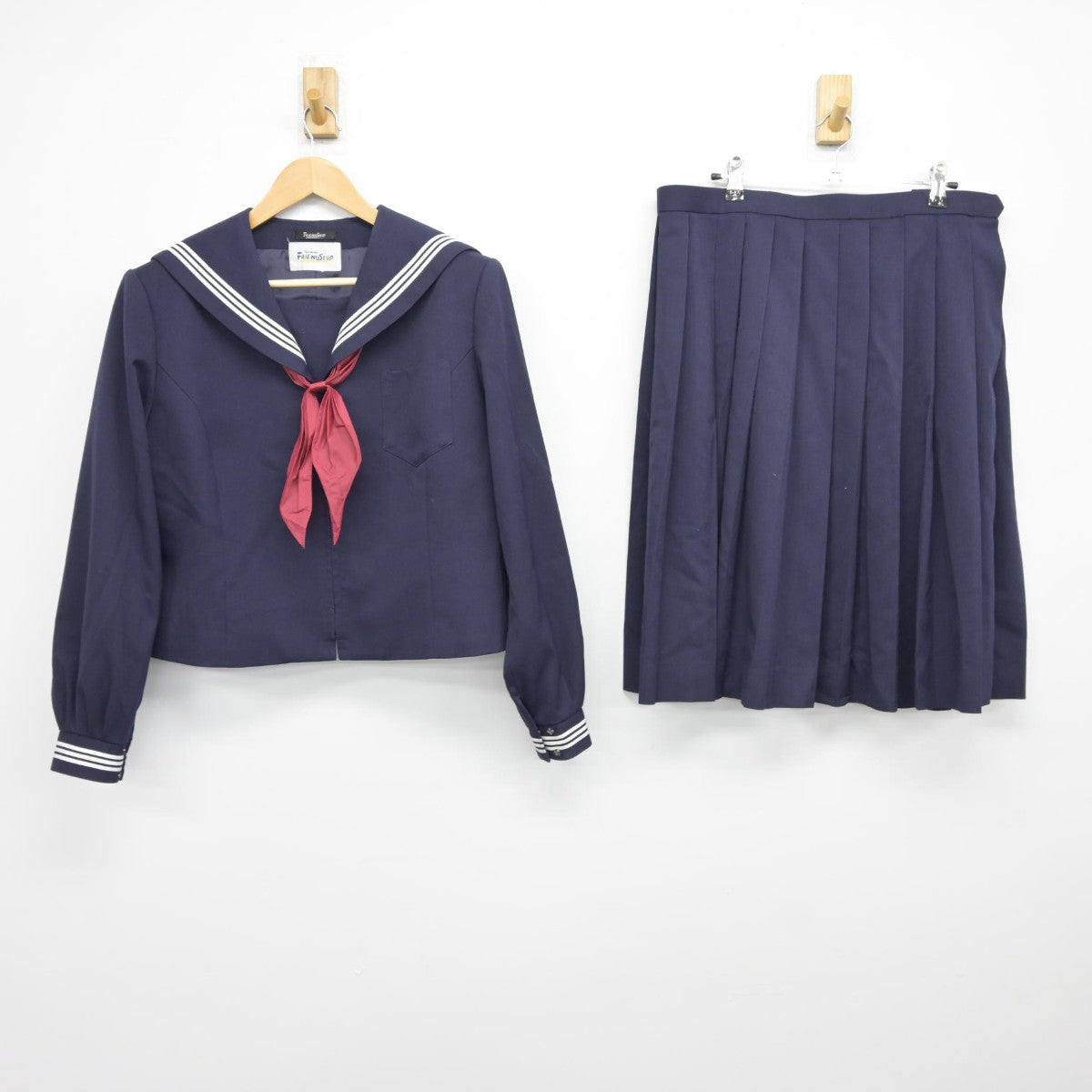 【中古】青森県 甲田中学校 女子制服 3点（セーラー服・スカート）sf034634