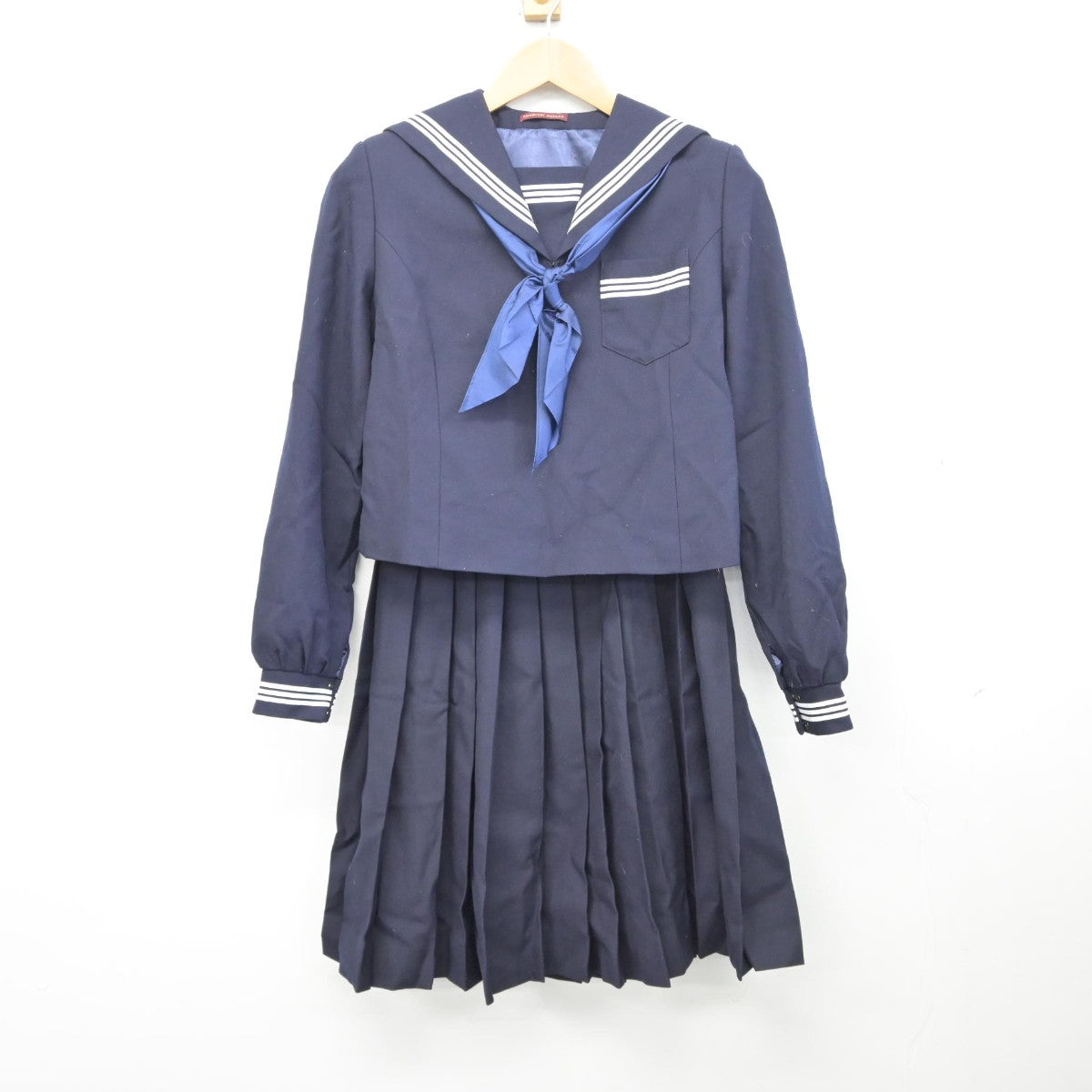 【中古】新潟県 加茂市立加茂中学校 女子制服 3点（セーラー服・スカート）sf034678