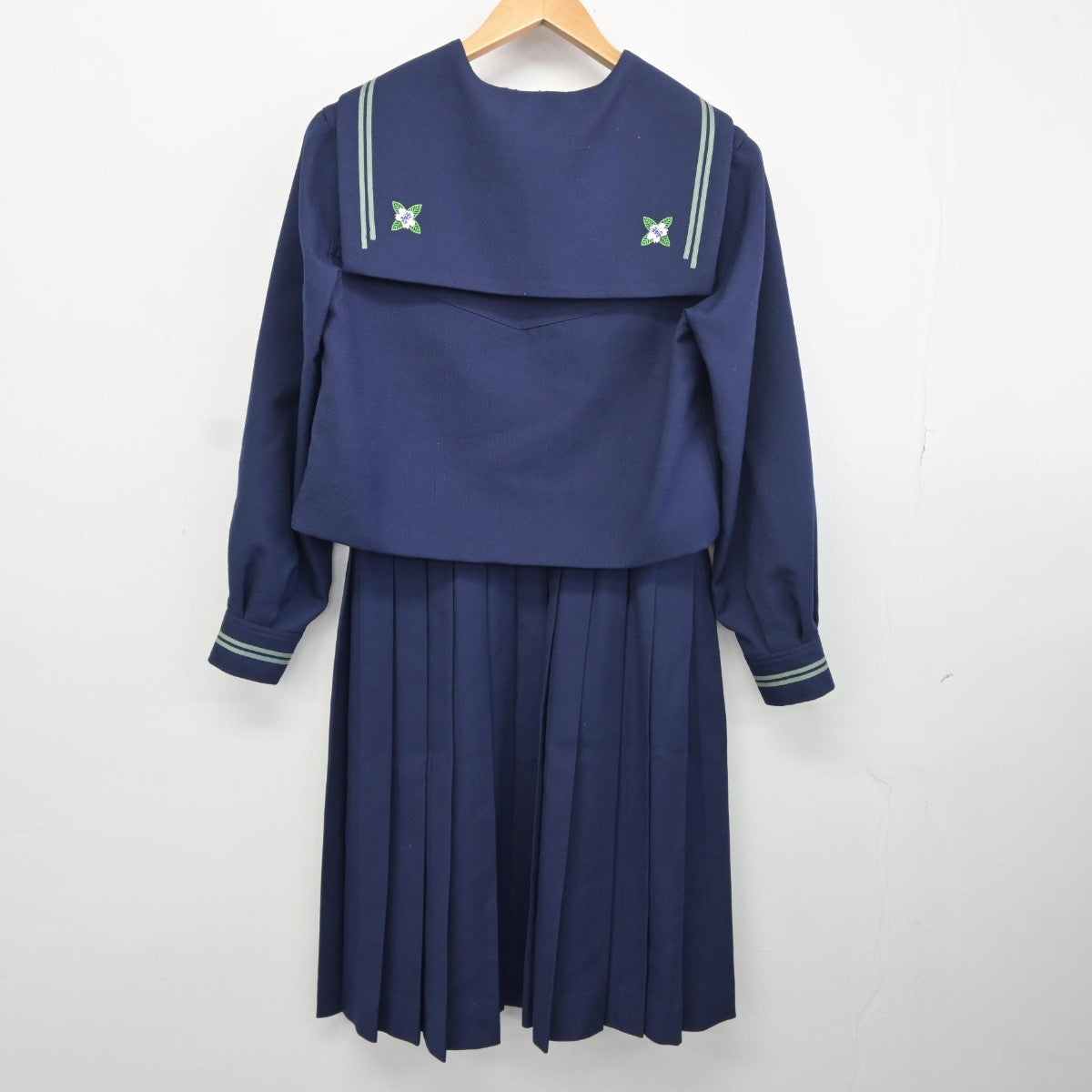 中古】山形県 日本大学山形高等学校 女子制服 2点（セーラー服・スカート）sf034708 | 中古制服通販パレイド