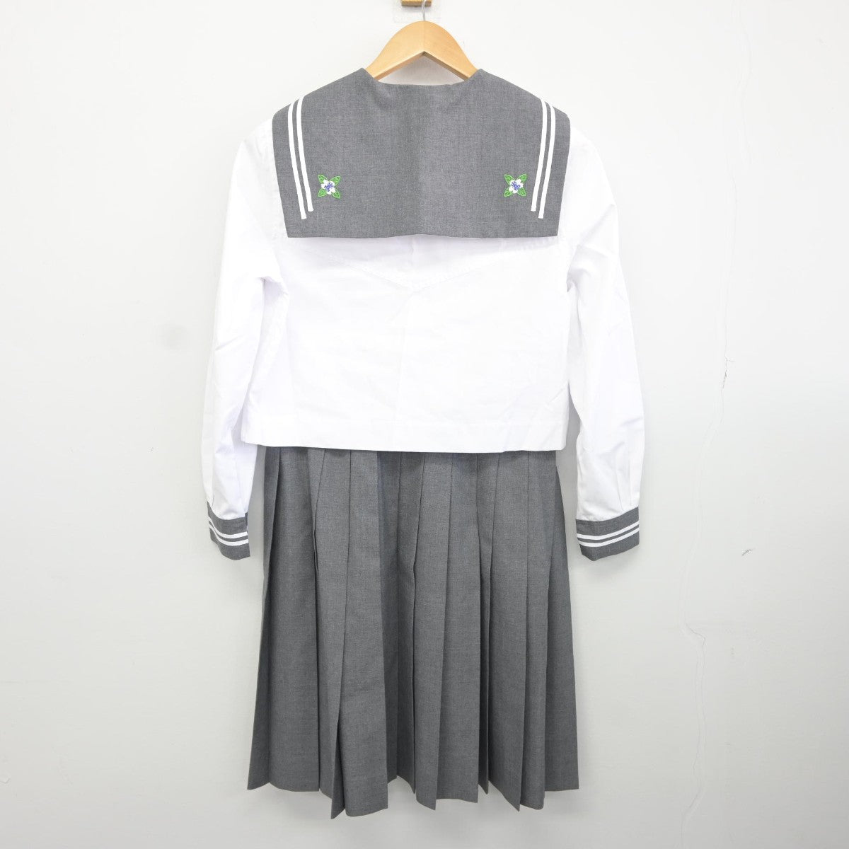 【中古】山形県 日本大学山形高等学校 女子制服 2点（その他アイテム・スカート）sf034709