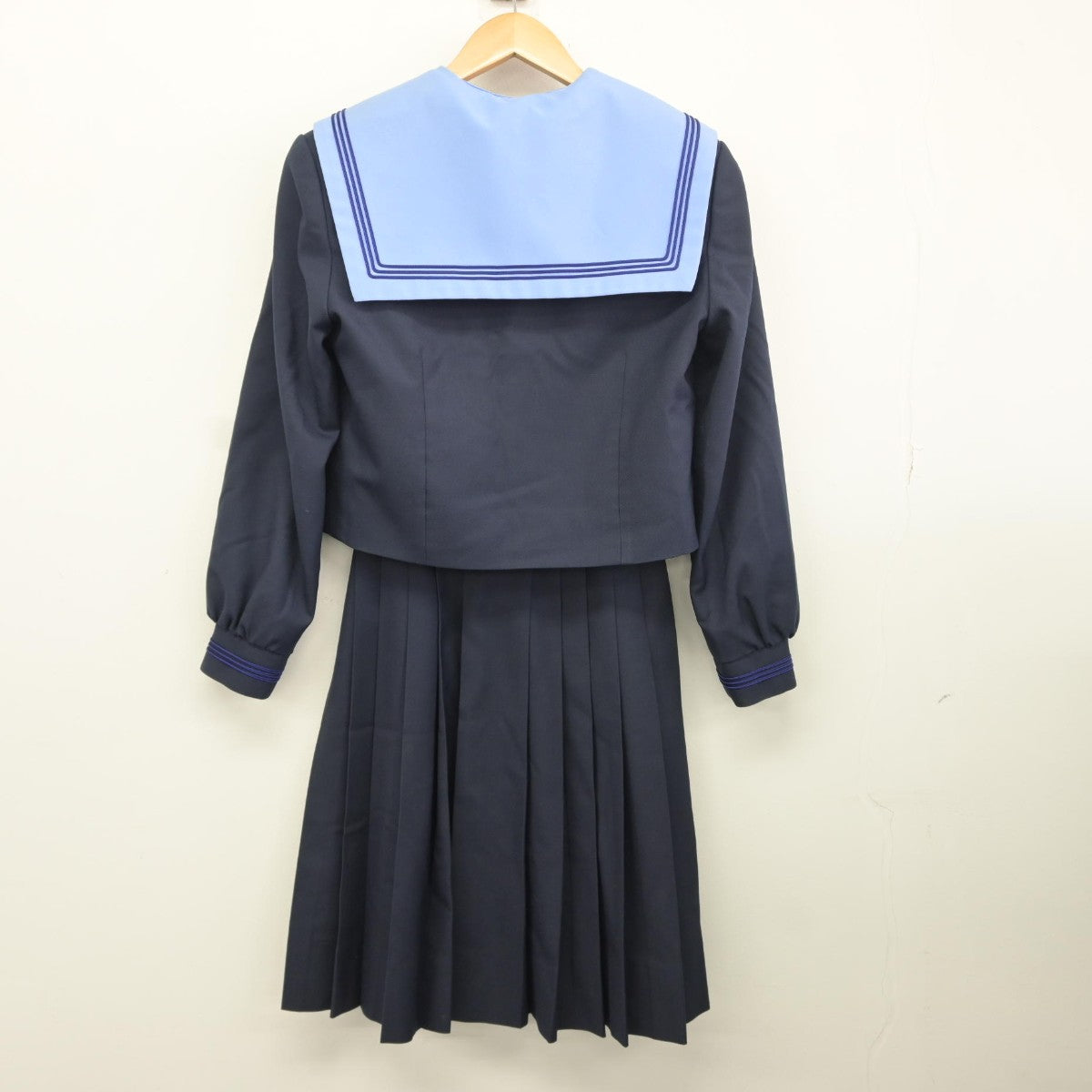 【中古】大阪府 三原台中学校 女子制服 4点（セーラー服・スカート）sf034728