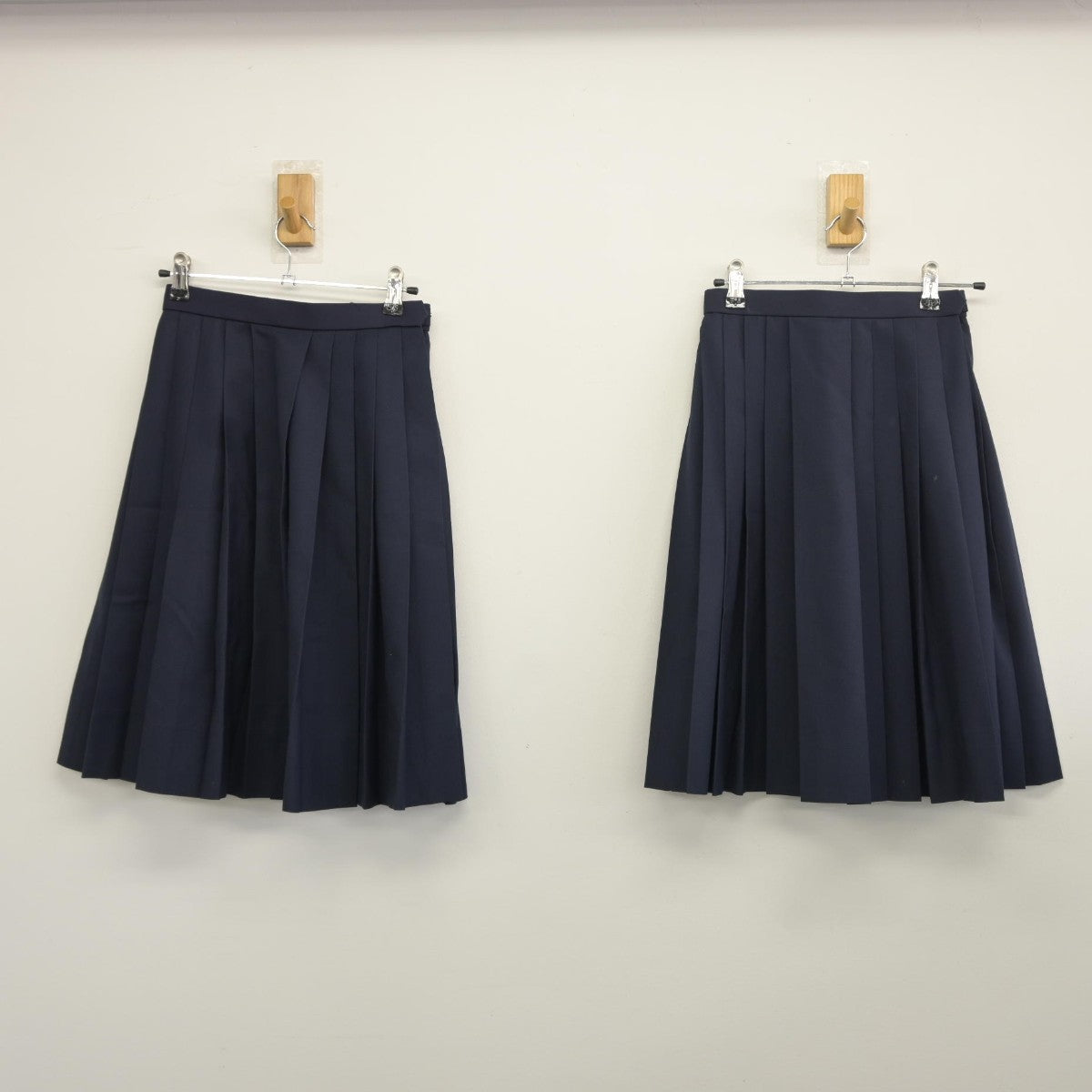 【中古】大阪府 三原台中学校 女子制服 4点（セーラー服・スカート）sf034728