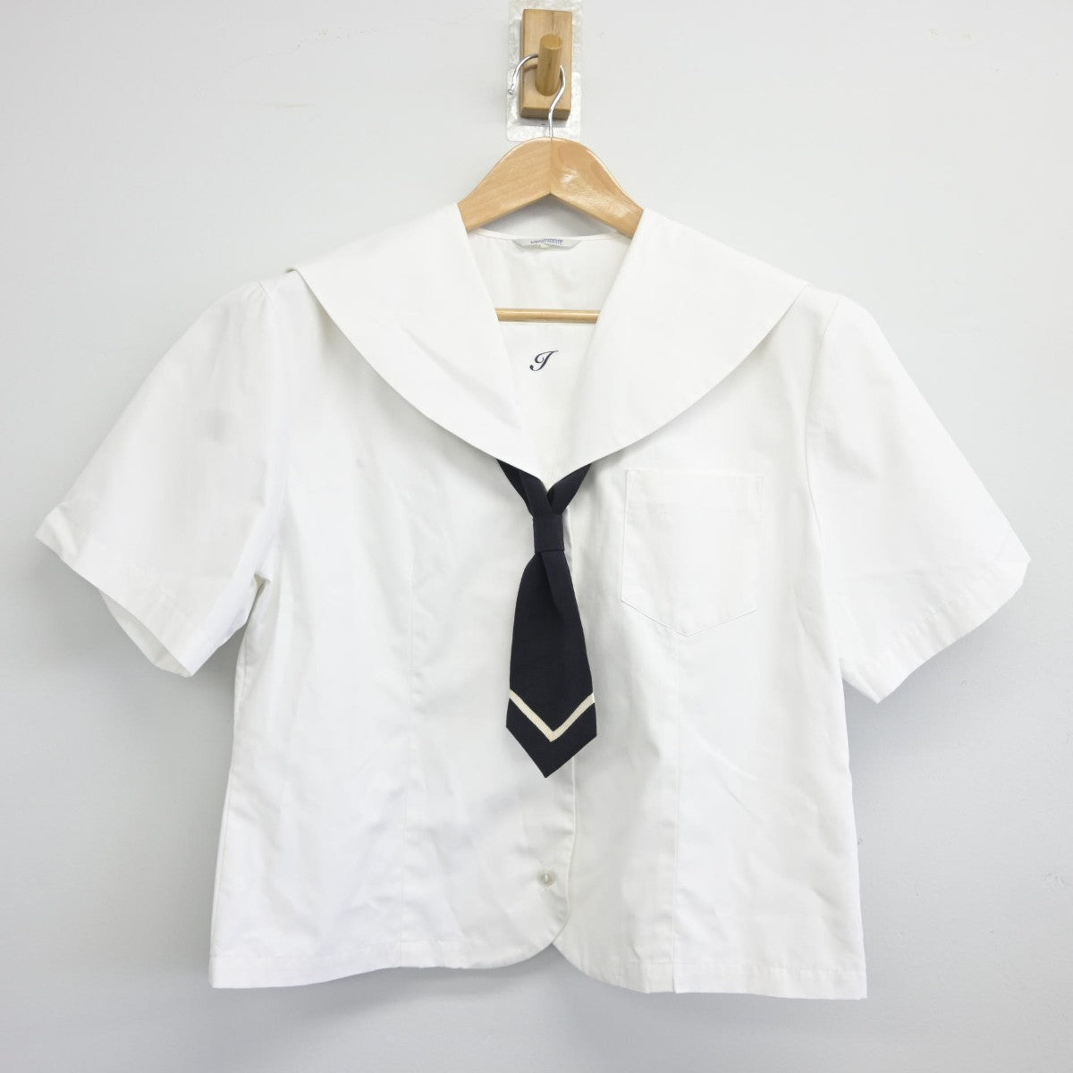 【中古】福島県 いわき市立泉中学校 女子制服 3点（シャツ・スカート）sf034736