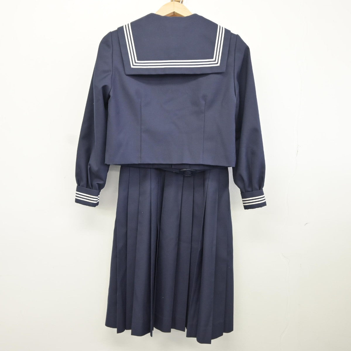 【中古】埼玉県 川口市立西中学校 女子制服 3点（セーラー服・ジャンパースカート）sf034738