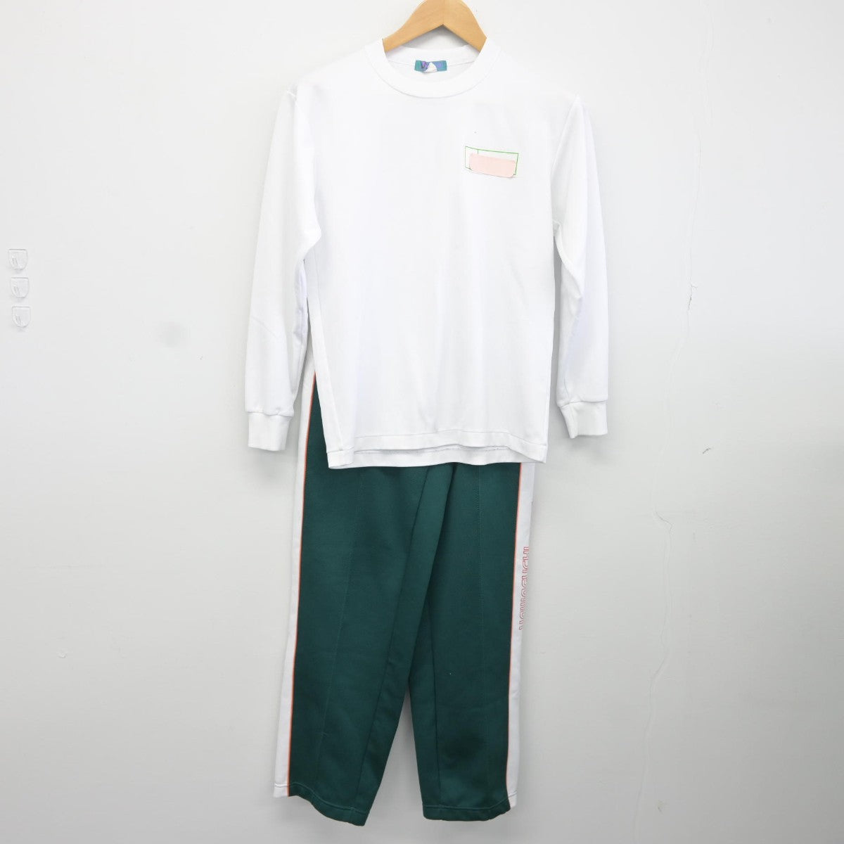 【中古】埼玉県 川口市立西中学校 女子制服 3点（ジャージ 上・体操服 上・ジャージ 下）sf034740