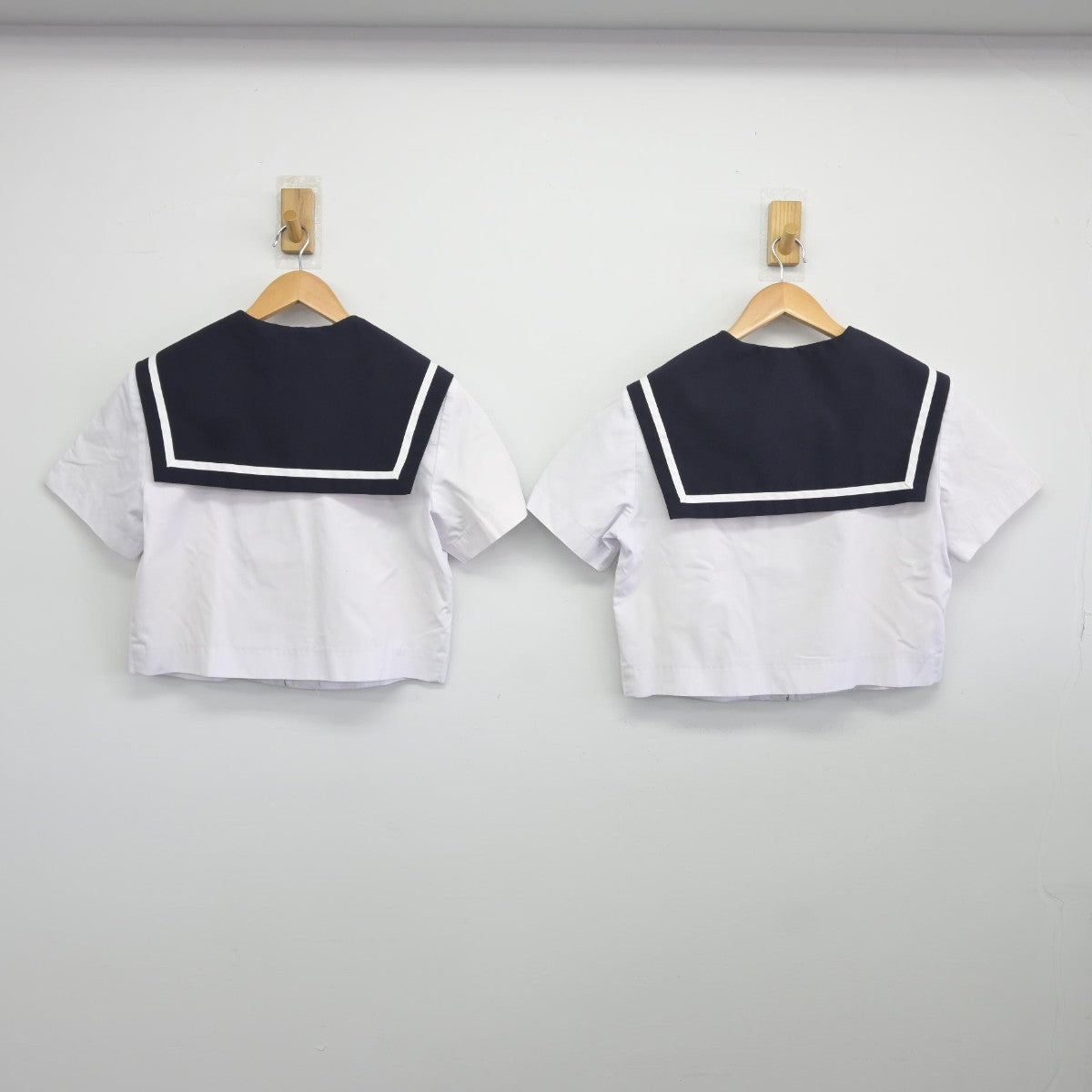 【中古】愛知県 楠中学校 女子制服 4点（セーラー服・スカート）sf034786