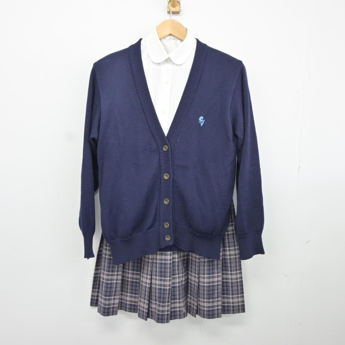 【中古】神奈川県 相模女子大学高等学校 女子制服 4点（ニット・シャツ・スカート）sf034793