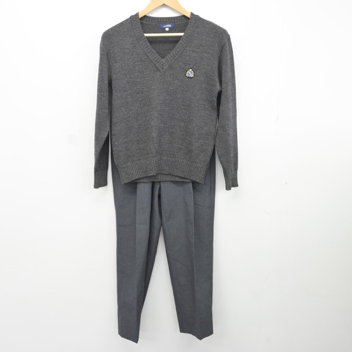 【中古】東京都 橘高等学校 男子制服 2点（ニット・ズボン）sf034869