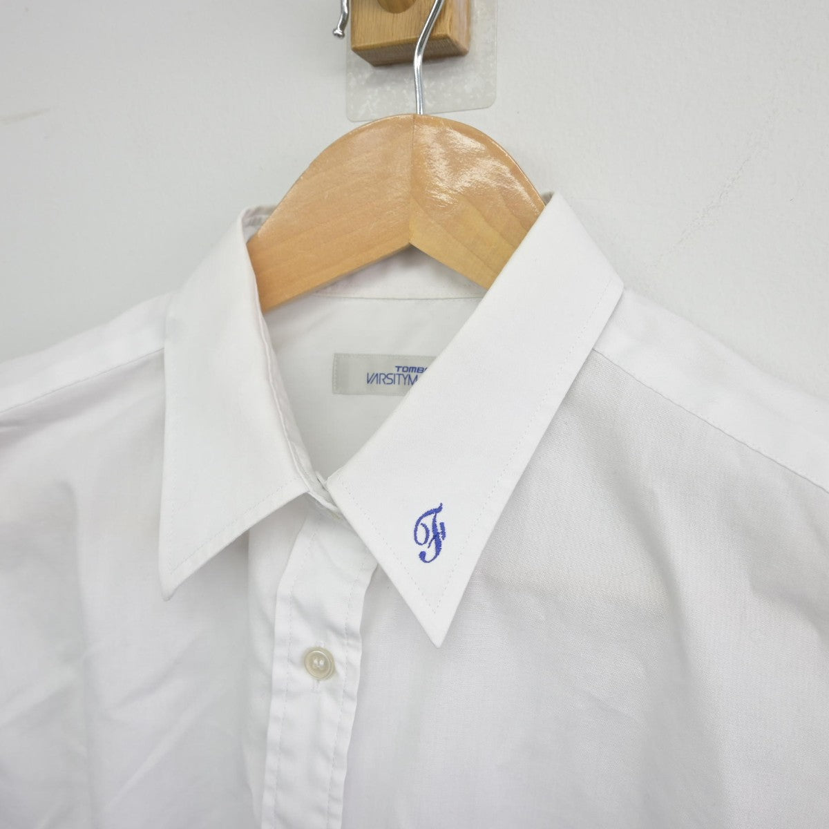 【中古】福岡県 二日市中学校 女子制服 2点（ニット・シャツ）sf034881