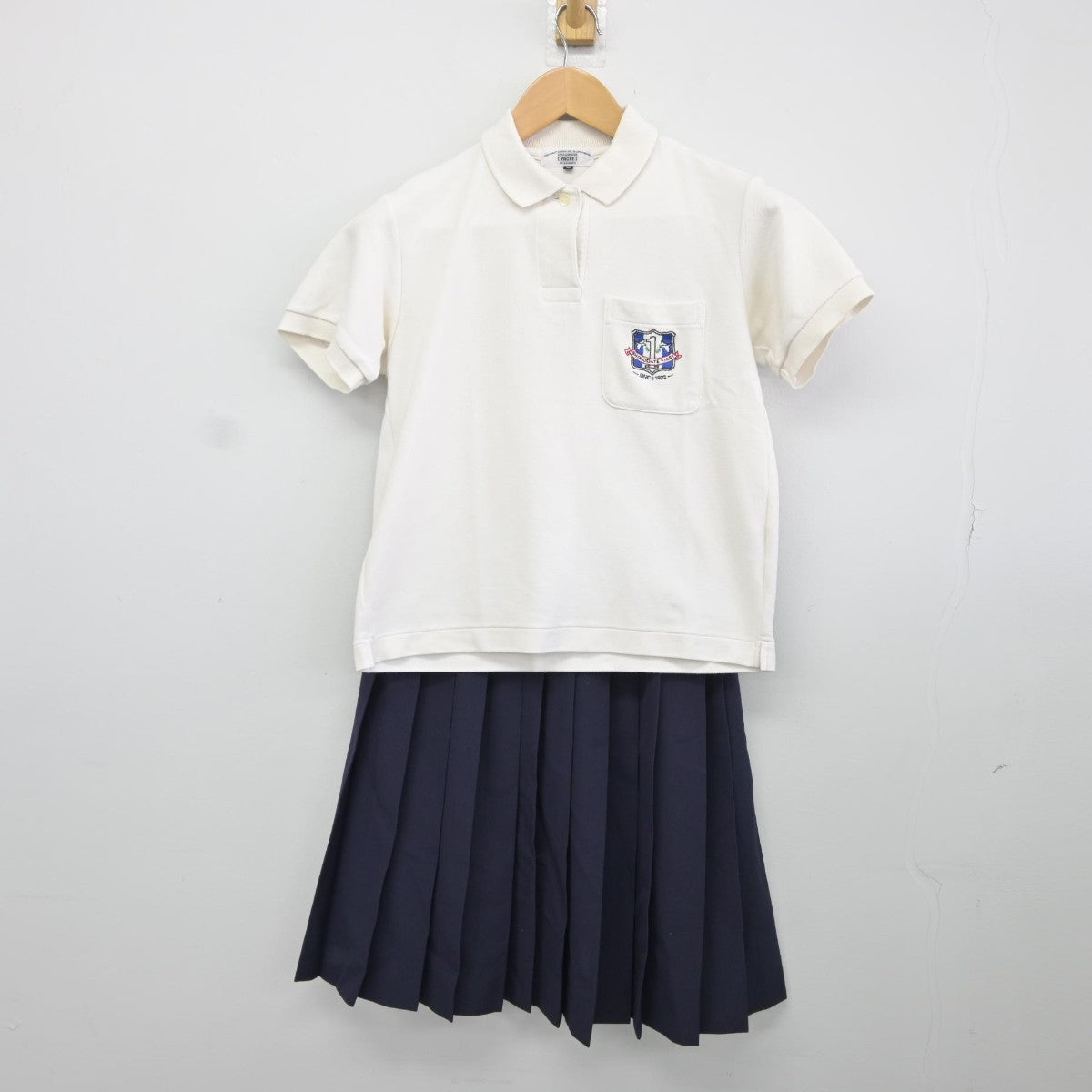 【中古】茨城県 下館第一高等学校 女子制服 3点（シャツ・スカート）sf034886