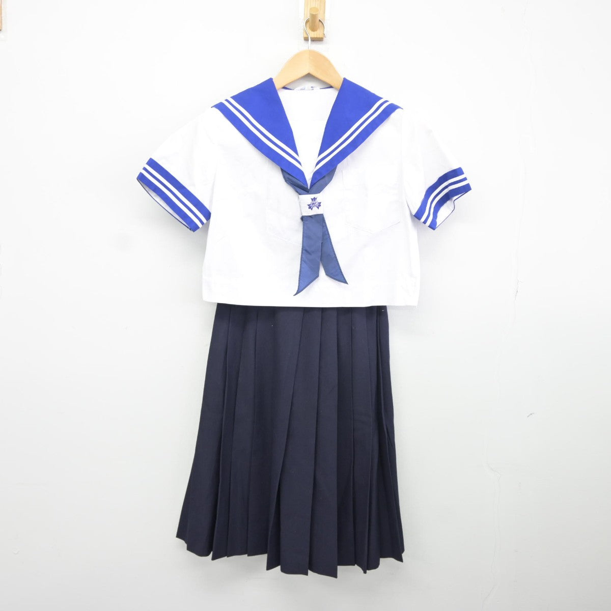 【中古】熊本県 熊本市立飽田中学校 女子制服 4点（セーラー服・スカート）sf034893