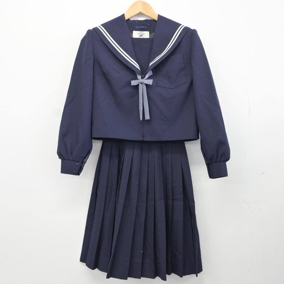 【中古】愛知県 常滑市立鬼崎中学校 女子制服 4点（セーラー服・セーラー服・スカート）sf034910