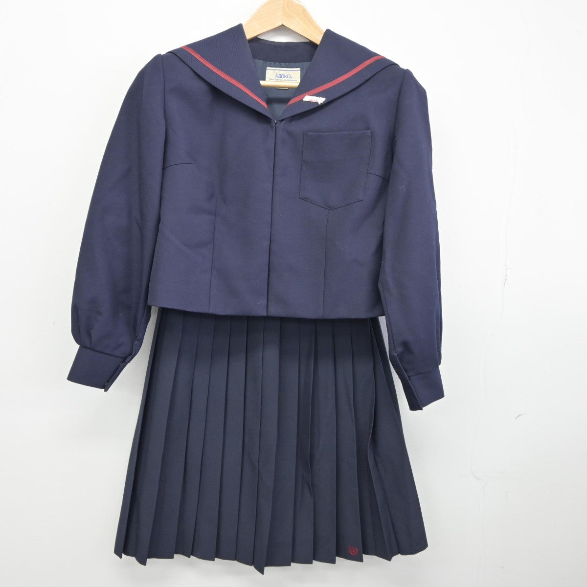 【中古】和歌山県 那賀高等学校 女子制服 3点（セーラー服・スカート）sf034973